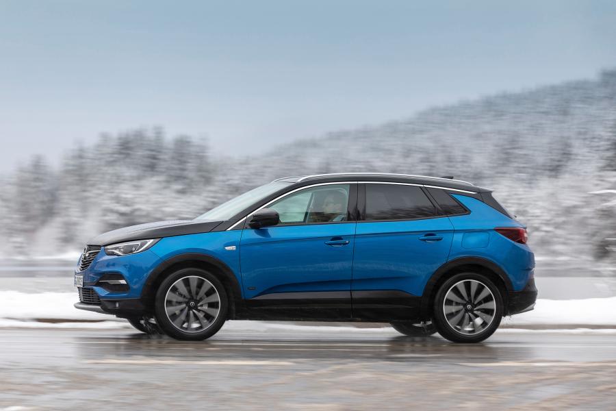  Opel Grandland X Hybrid4 2019 года  (фото 38 из 42)